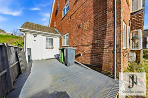 Photo 30- click for photo gallery